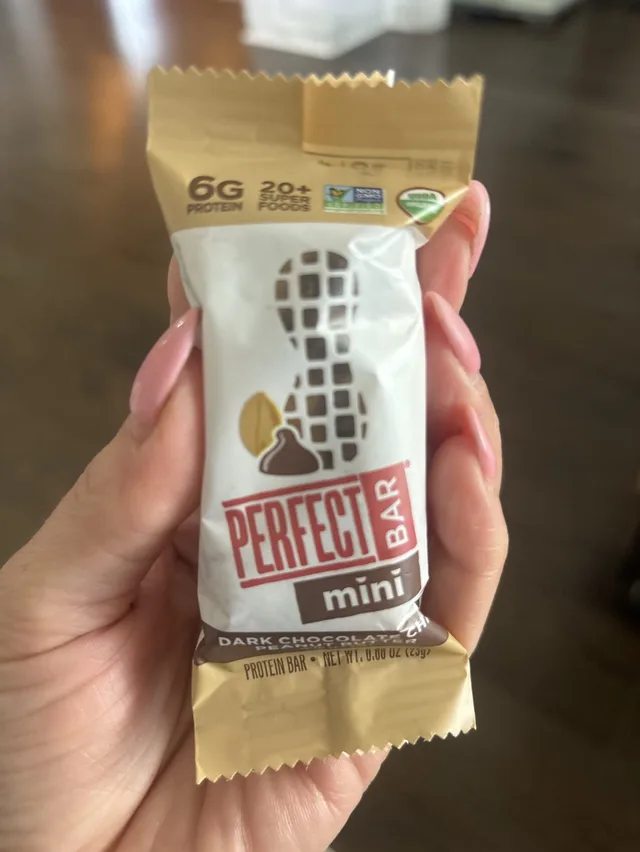 mini, dark chocolate chip peanut butter by Perfect Bar - Tier D kids snack