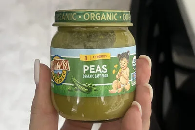 Peas Organic Baby Food by Earth's Best - Tier D kids snack