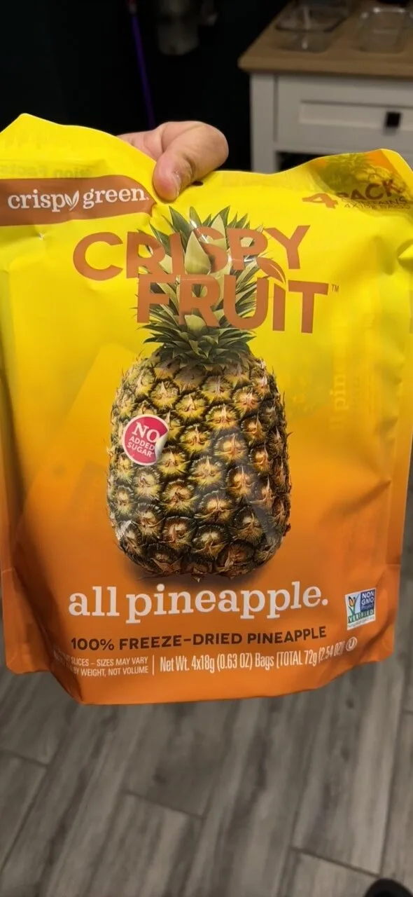 Freeze dried pineapple by Crispy Green - Tier B kids snack
