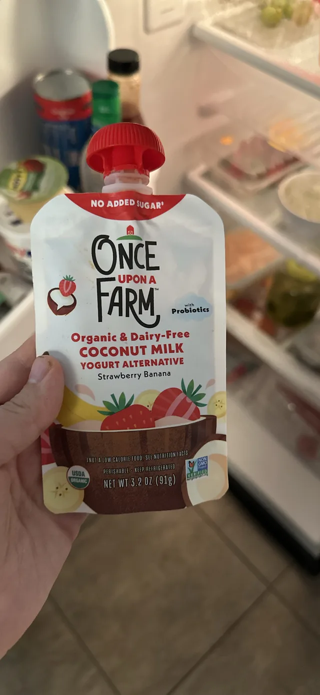 Organic & Dairy-Free COCONUT MILK YOGURT ALTERNATIVE Strawberry Banana by Once Upon a Farm - Tier B kids snack