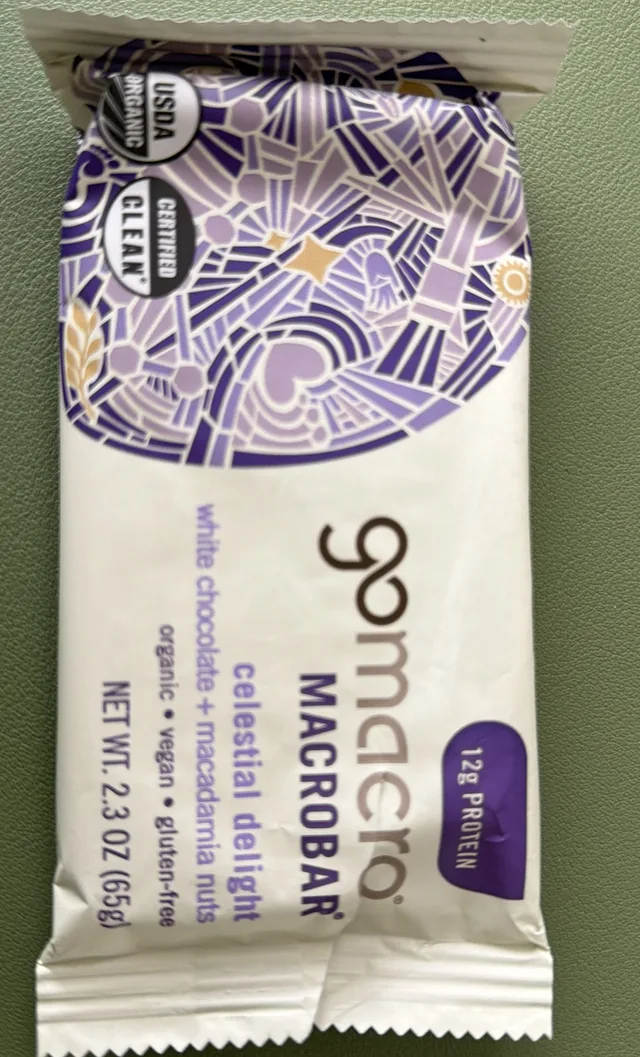 MACROBAR celestial delight white chocolate + macadamia nuts by GoMacro - Tier E kids snack